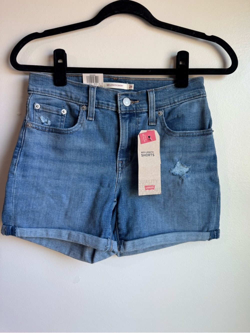 Levi’s NWT Mid Length Denim Shorts W24 Blue Cuffed Jean Shorts